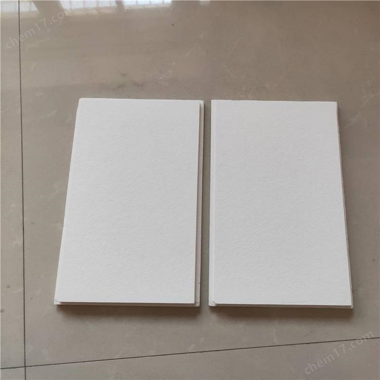 巖棉天花板（用于隔音和保溫）