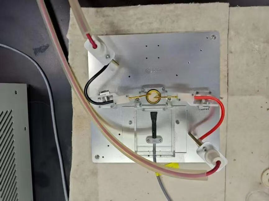 果果仪器Mini探针热台助力东北大学材料学院完成项目研究